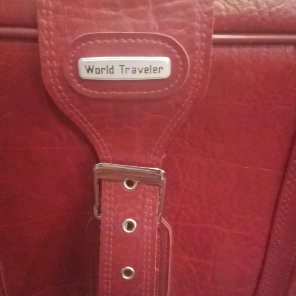 Pair of vintage red luggage - Picture 2 of 8